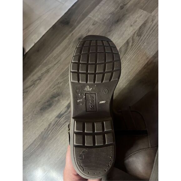 Totes Brown Woman’s Boots With Side Zipper Woman’s Size 9 - Picture 12 of 14